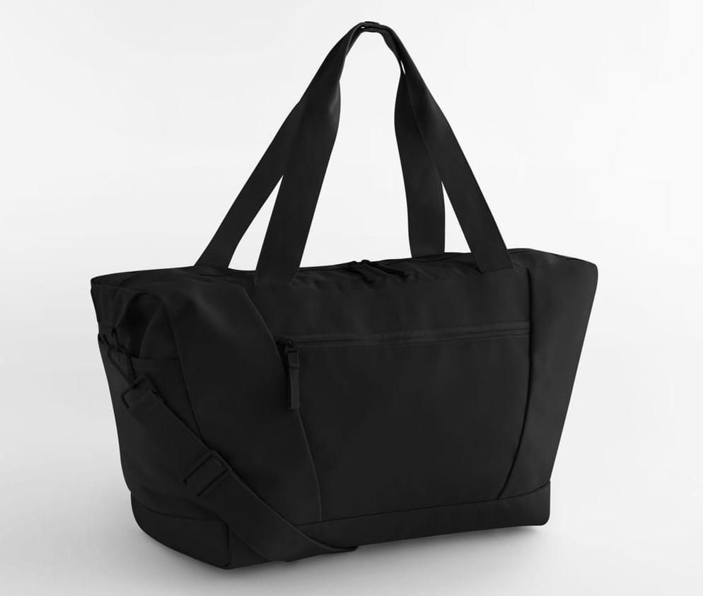 BagBase Circuit Gym Bag in BLACK